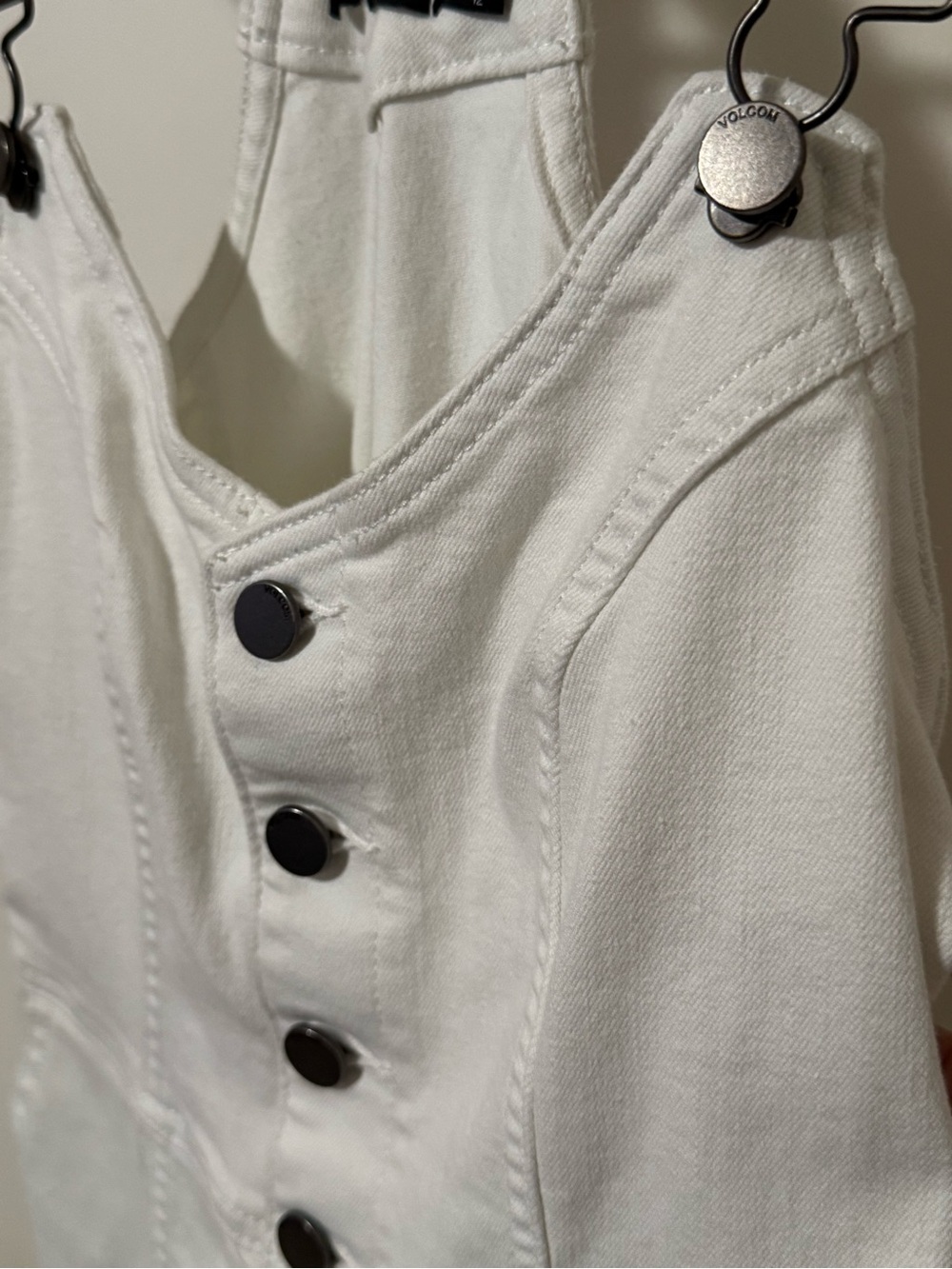Volcom Liberator 2 White Button-Front Romper Size M - Picture 5 of 5